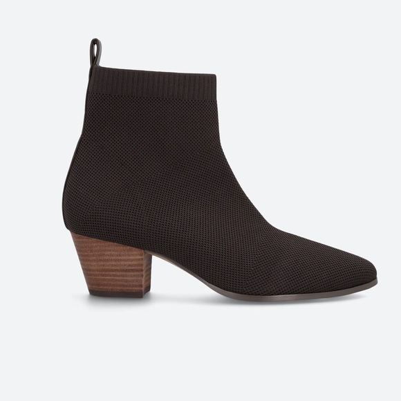 NWT *STITCH FIX* Sz 8.5 VIOLET & RED Clarissa Bootie in Brown - Picture 2 of 5